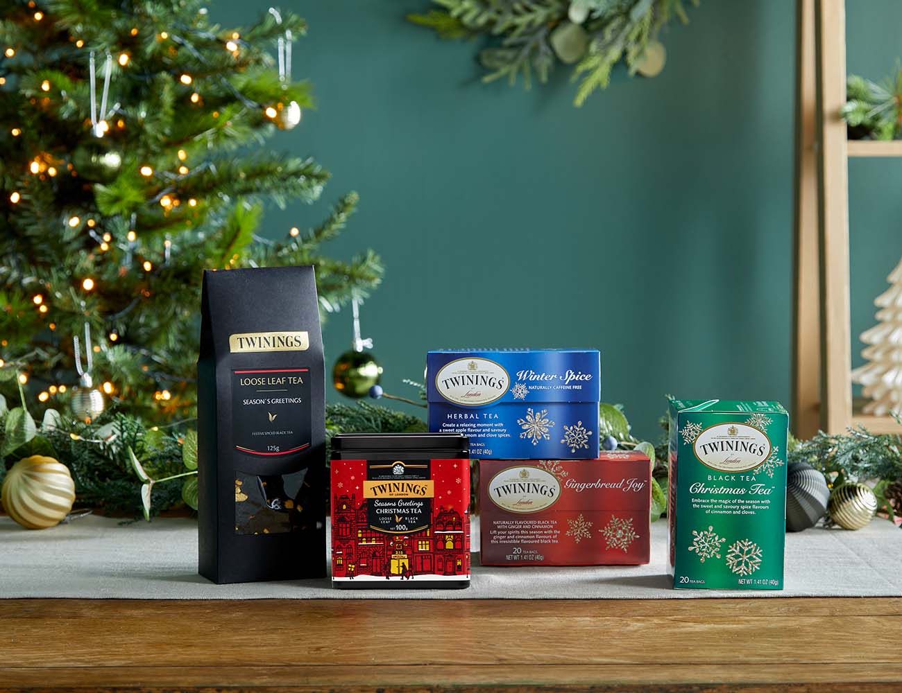 Twinings_ChristmasTeas_1300x1000_V2.jpg__PID:9b52afca-15e8-4d8c-ba16-7d6a884ea0d0